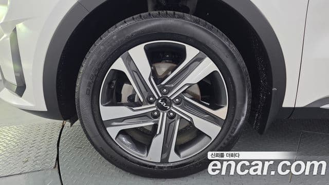 Kia Sorento 2023 — Şəkil 5/20