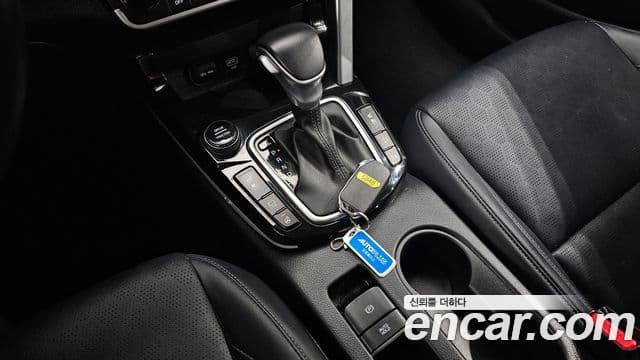 Kia Seltos 2022 — ფოტო 8/20
