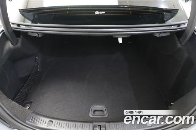Mercedes-Benz E-Class 2020 — Şəkil 8/20
