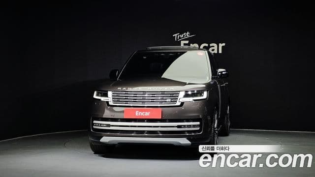 Land Rover Range Rover 2024 — Photo 9/20