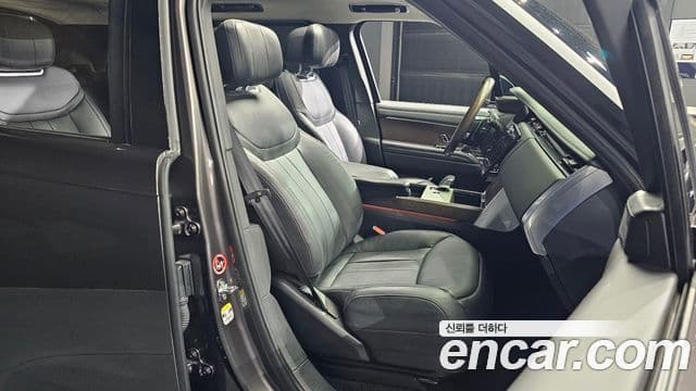 Land Rover Range Rover 2024 — Photo 3/20