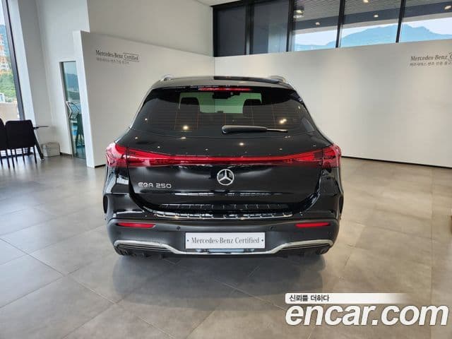 Mercedes-Benz EQA 2026 — ფოტო 8/20