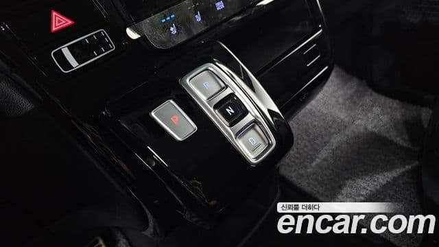 Hyundai Staria 2024 — Şəkil 9/20