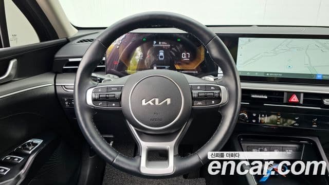 Kia K5 2025 — ფოტო 13/20