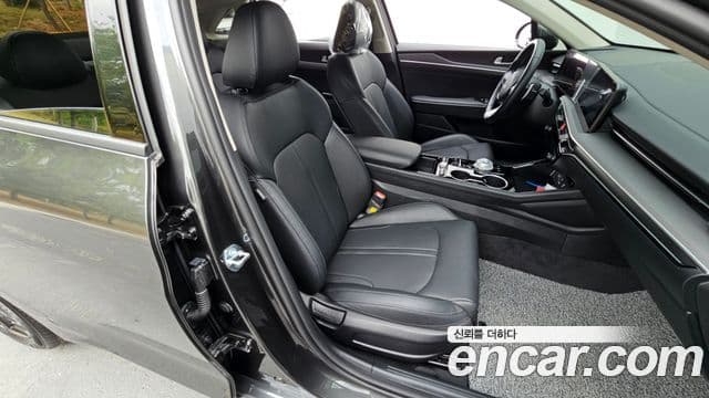 Kia K5 2025 — ფოტო 18/20