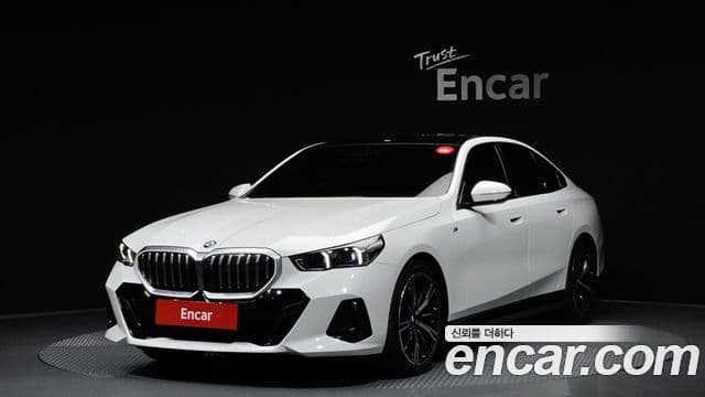BMW 5 Series 2024 — Şəkil 1/30