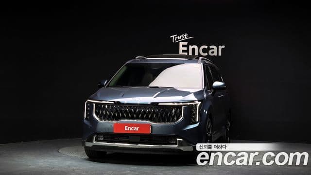 Kia Carnival 2024 — Şəkil 3/20