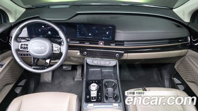Kia Carnival 2024 — Şəkil 7/20