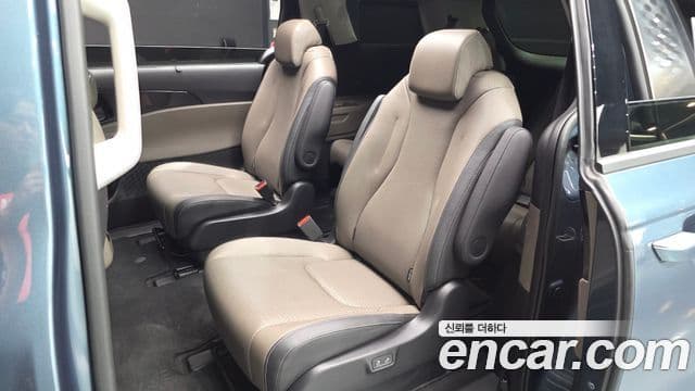 Kia Carnival 2024 — Şəkil 12/20