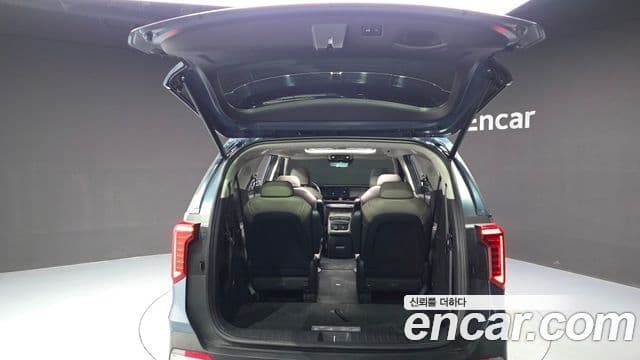Kia Carnival 2024 — Şəkil 17/20