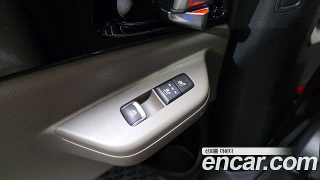 Kia Carnival 2024 — Photo 4/33