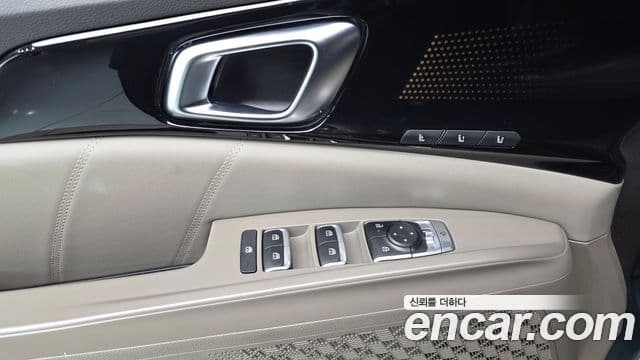 Kia Carnival 2024 — Photo 27/33