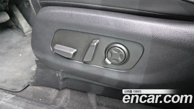 Kia Carnival 2024 — Photo 13/33