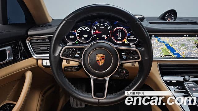 Porsche Panamera 2018 — Şəkil 12/20