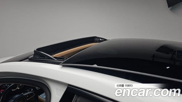 Porsche Panamera 2018 — Şəkil 16/20