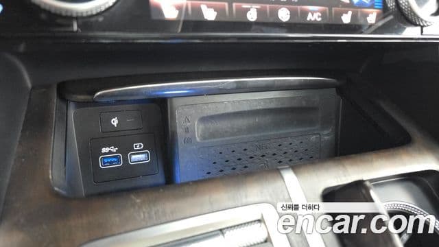 Genesis GV80 2021 — Photo 26/34