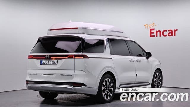 Kia Carnival 2021 — ფოტო 2/20