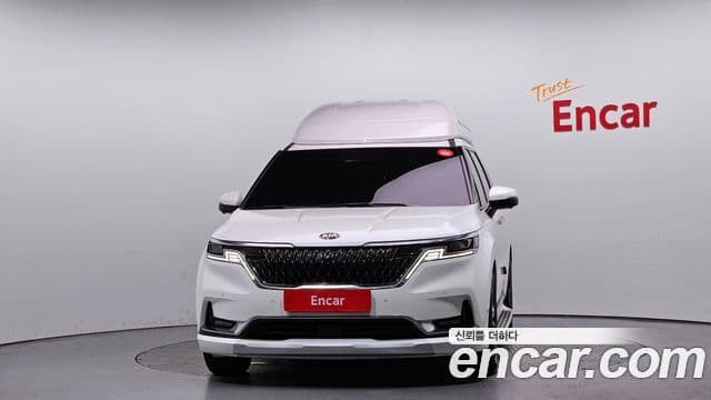Kia Carnival 2021 — ფოტო 3/20