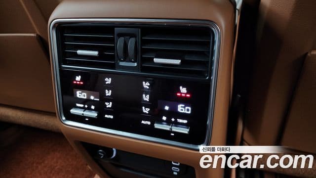Porsche Cayenne 2023 — ფოტო 19/20