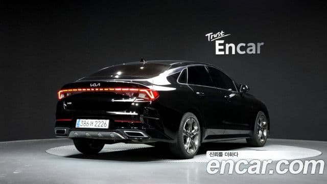 Kia K5 2022 — ფოტო 2/20