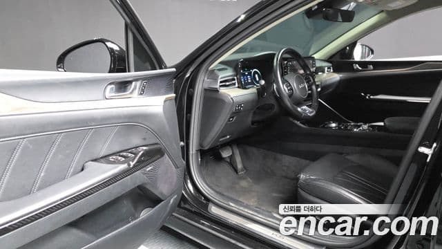 Kia K5 2022 — ფოტო 10/20