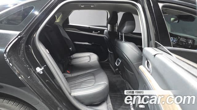 Kia K5 2022 — ფოტო 12/20