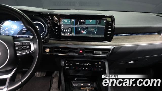 Kia K5 2022 — Şəkil 14/20