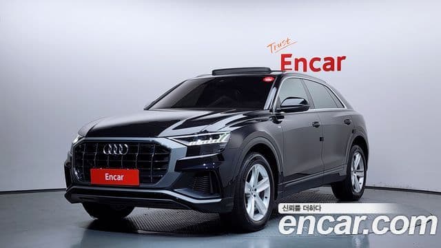 Audi Q7 2021 — ფოტო 1/20