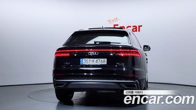 Audi Q7 2021 — ფოტო 4/20