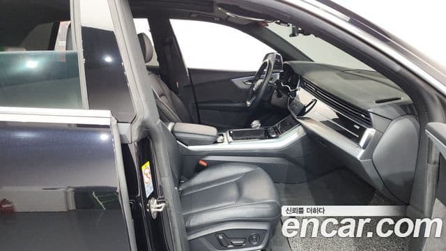 Audi Q8 2021 — Şəkil 2/35