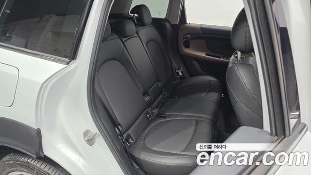 Mini Cooper Countryman 2019 — ფოტო 11/20
