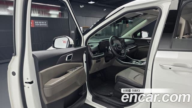 Kia Carnival 2024 — Фото 10/20