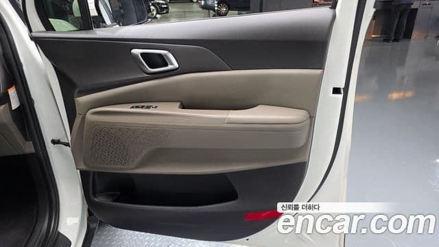 Kia Carnival 2024 — Photo 27/33