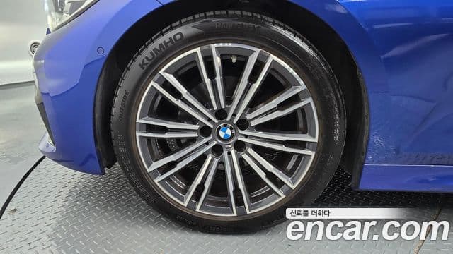 BMW 3 Series 2021 — ფოტო 5/20