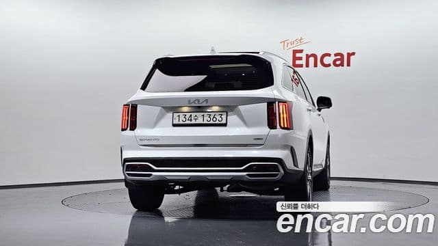 Kia Sorento 2023 — Şəkil 4/20
