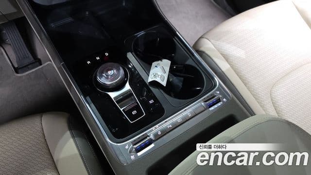 Kia Carnival 2025 — Фото 9/20