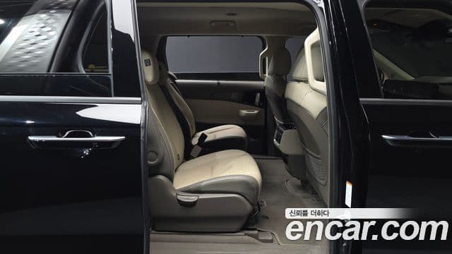 Kia Carnival 2025 — Фото 12/20