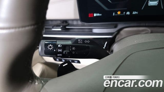 Kia Carnival 2025 — Photo 2/35