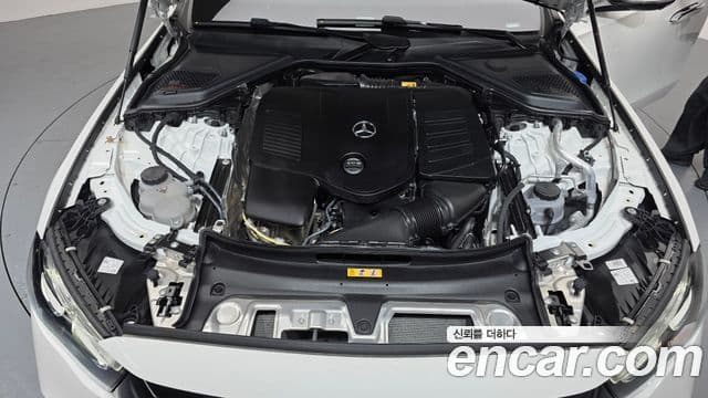 Mercedes-Benz E-Class 2025 — ფოტო 6/20