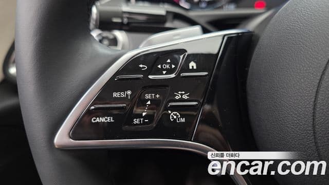 Mercedes-Benz E-Class 2025 — ფოტო 18/20
