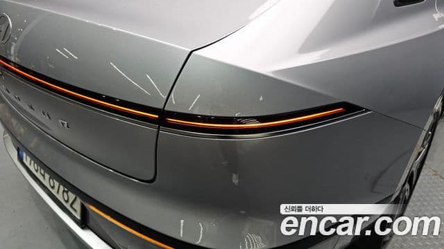 Hyundai Grandeur Hybrid 2022 — Photo 2/32