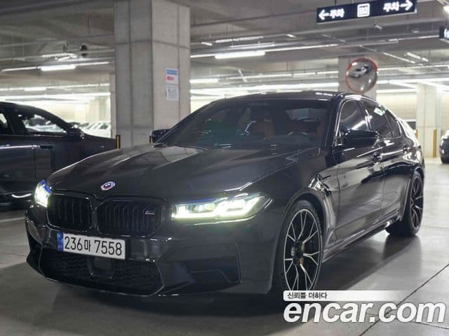 BMW M5 2023 — ფოტო 2/15