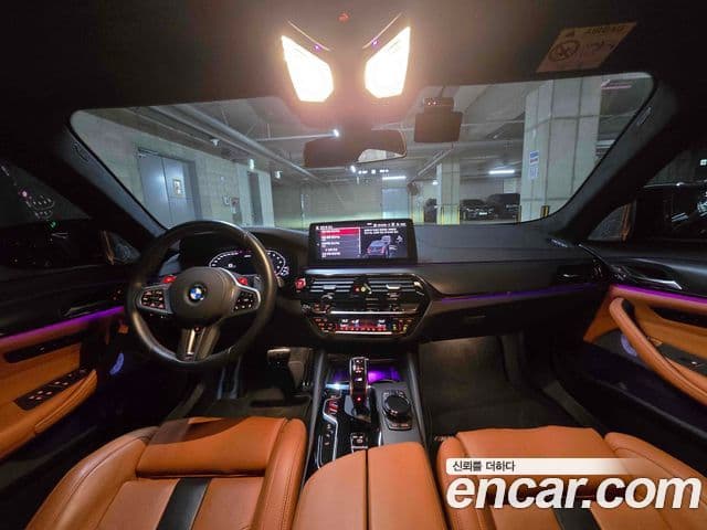 BMW M5 2023 — ფოტო 6/15