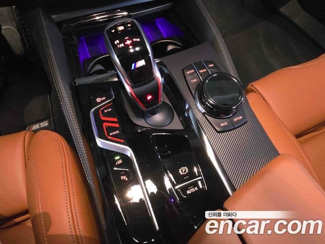 BMW M5 2023 — ფოტო 13/15