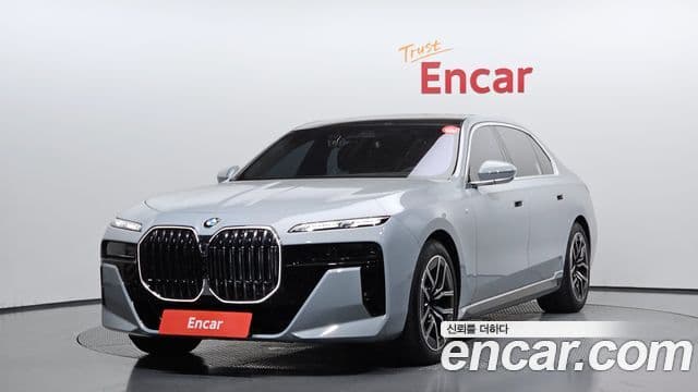 BMW 7 Series 2025 — Şəkil 1/20