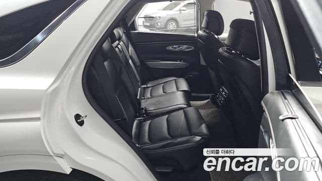 Genesis GV70 2022 — ფოტო 7/20