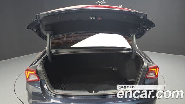 Kia K5 2020 — ფოტო 20/20