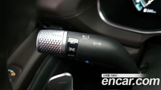 Genesis GV80 2023 — ფოტო 16/41