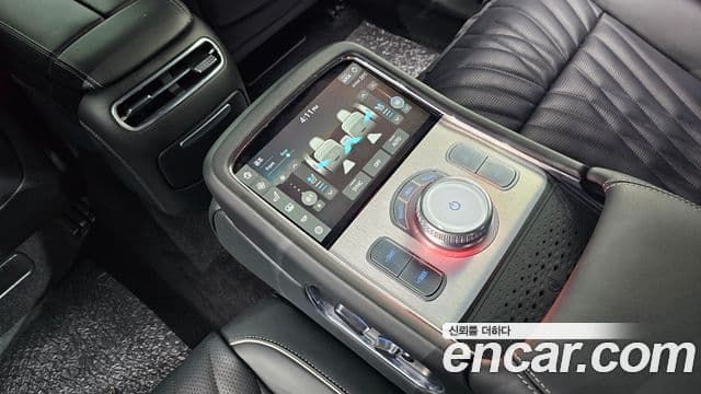 Genesis G90 2022 — ფოტო 17/20