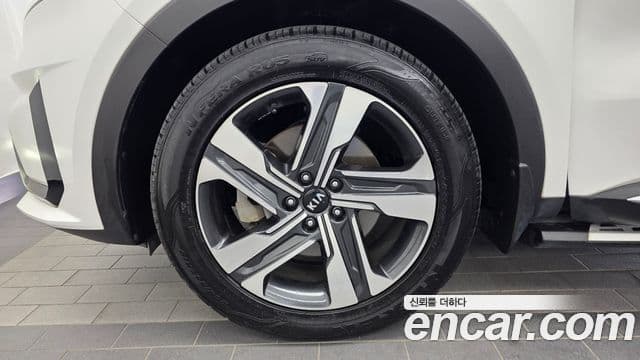 Kia Sorento 2020 — Фото 5/20